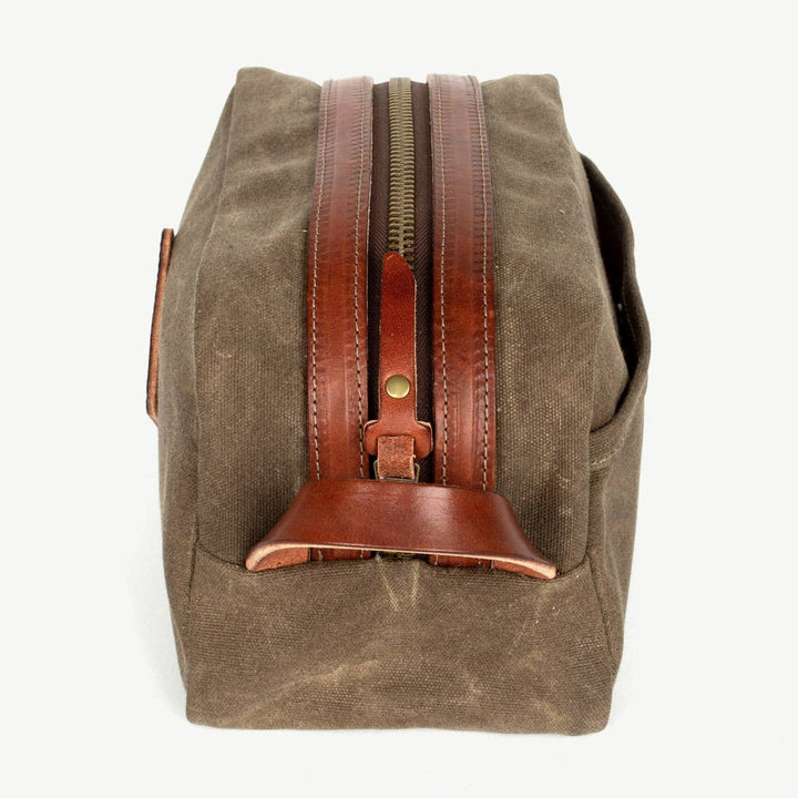 Bradley Mountain Dopp Kit - Field Tan