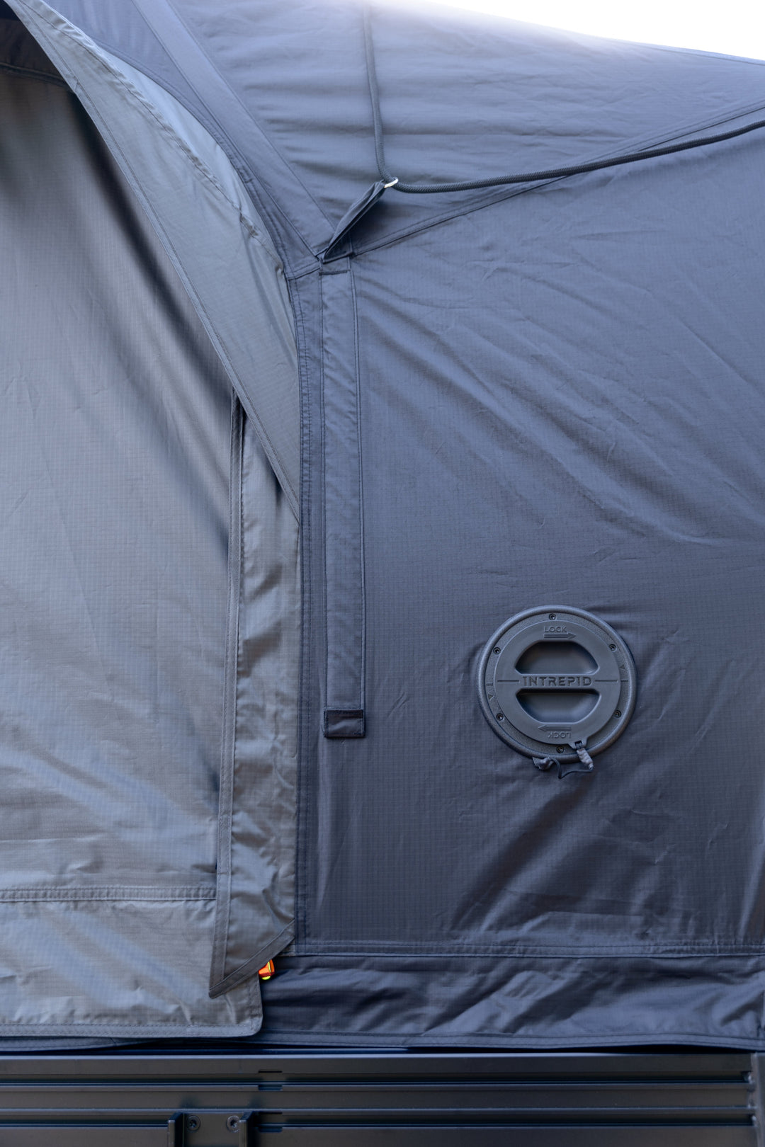 Intrepid Geo 2.5 Pro Rooftop Tent