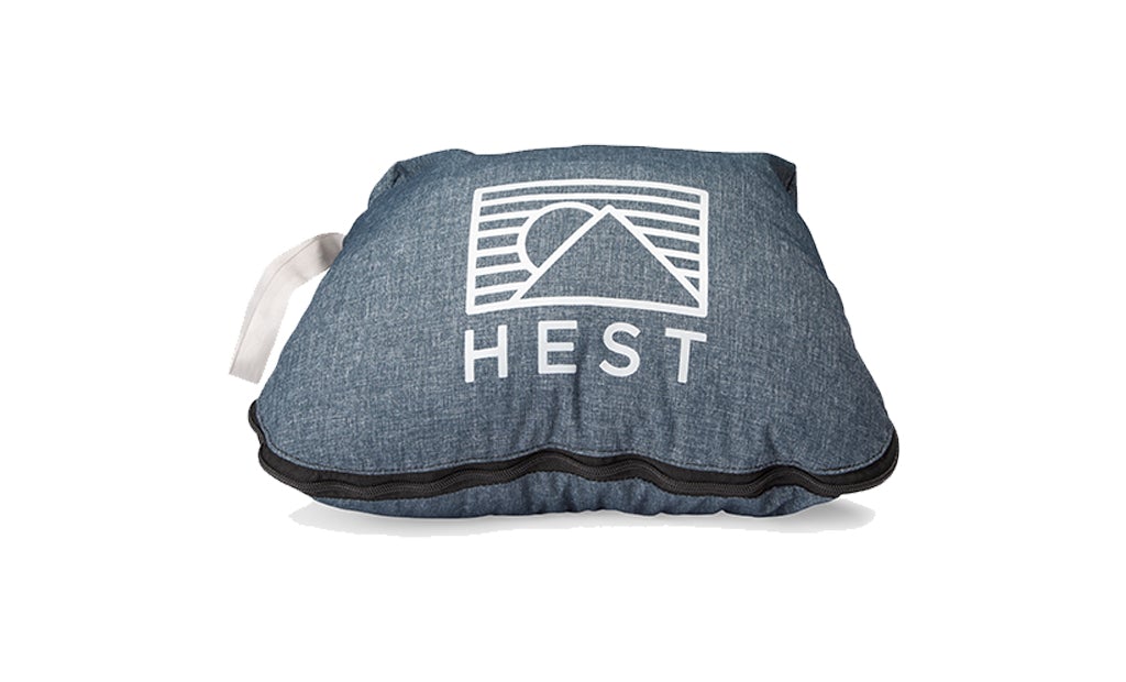 Hest Camp Pillow